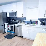 3Br 1King 2Full 1Queen 1 Sofa Queen Beds Dwntwn Med Center